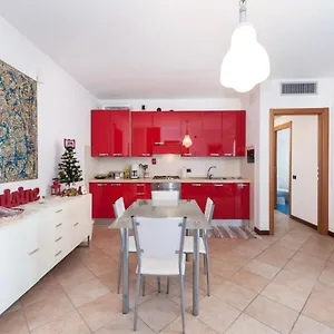 Leopolda Apartment